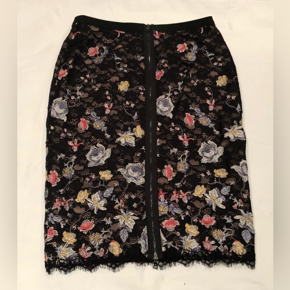 BCBG MAX AZRIA IRISA Pencil Skirt Size M - Picture 5 of 11